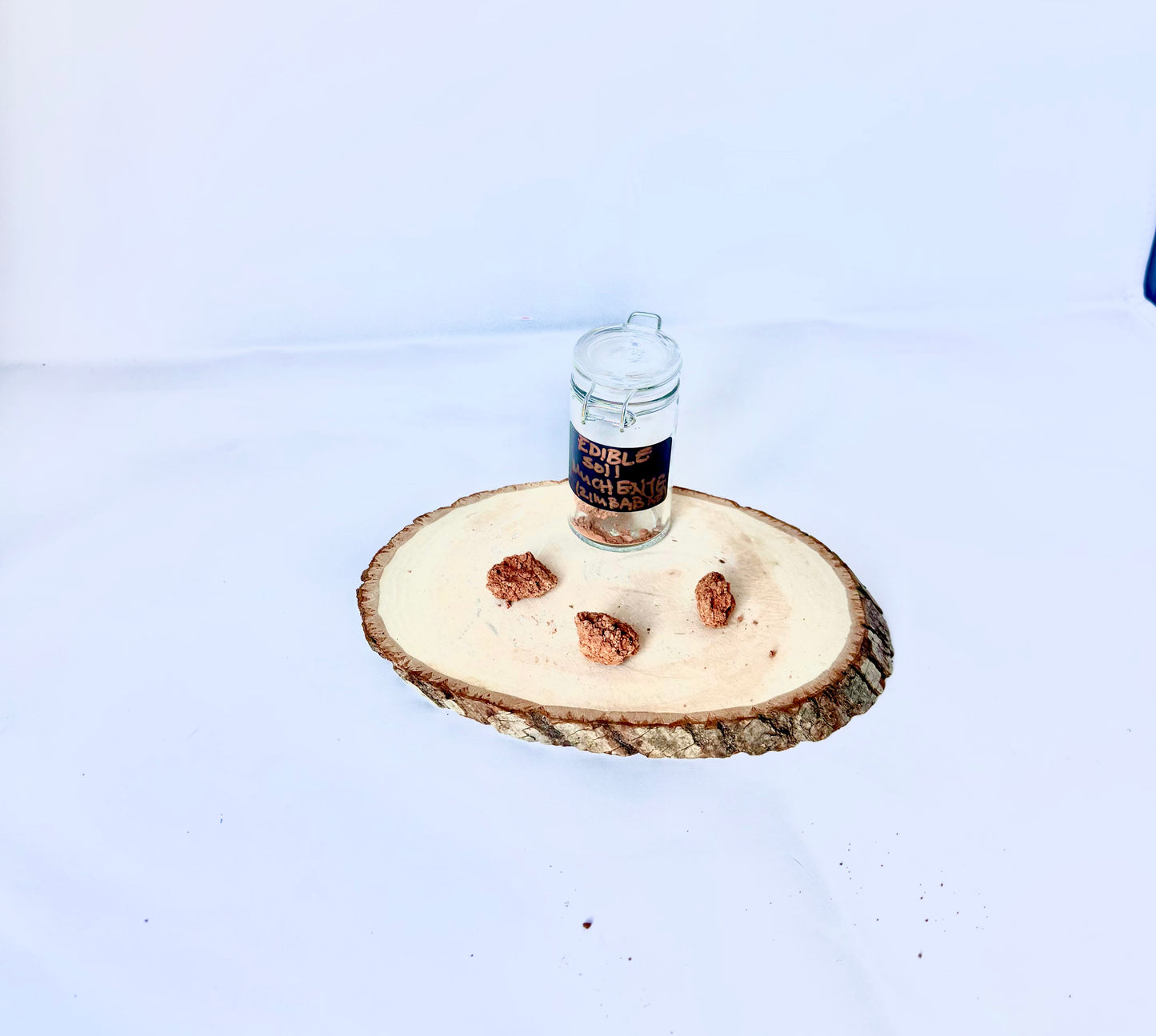 Muchenje (edible clay)