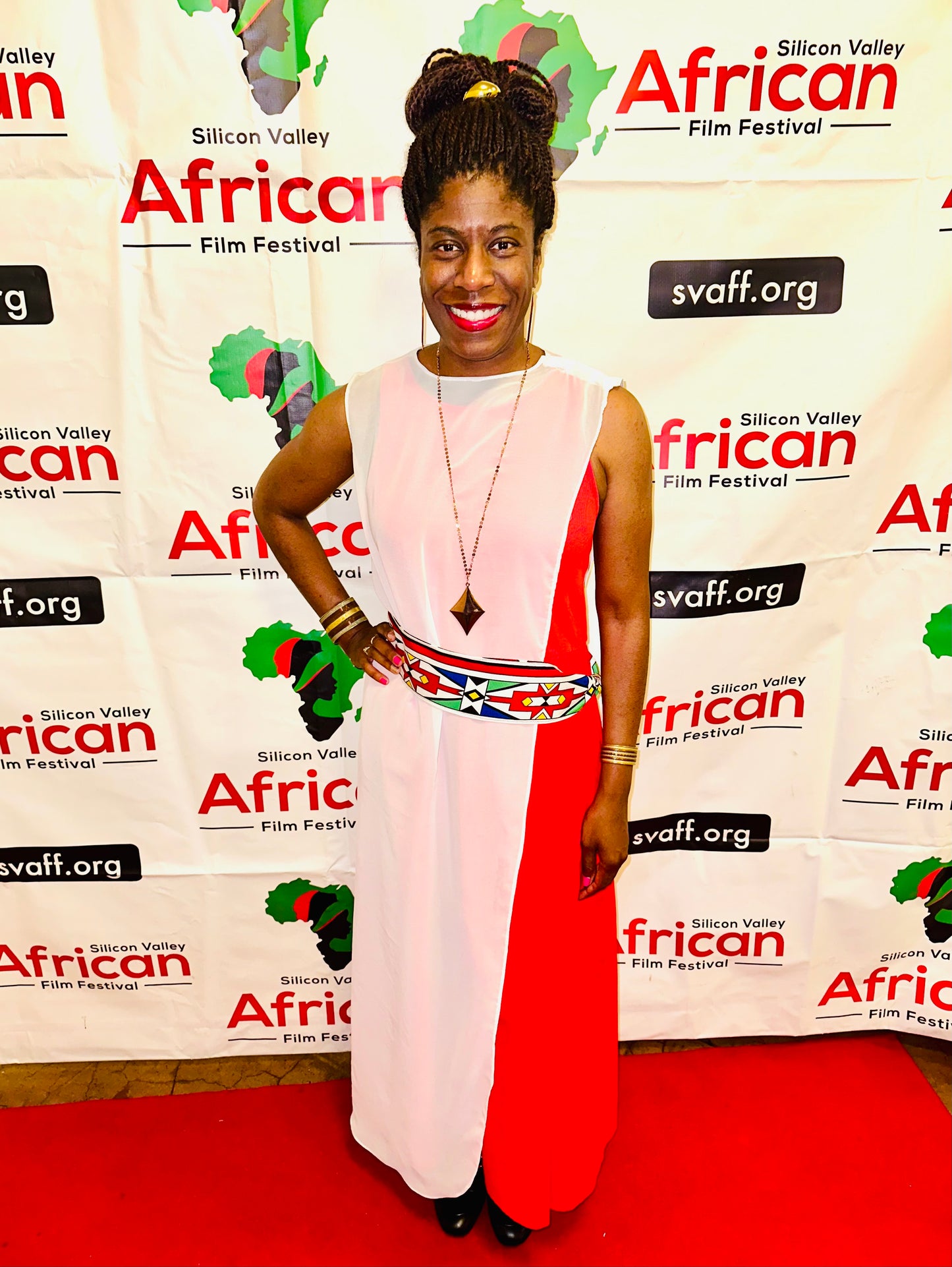 Banana leafs sling cape